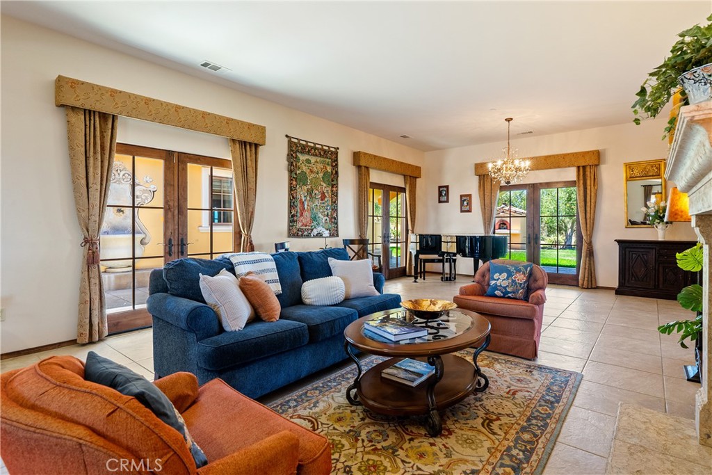 725 Spring Creek Way