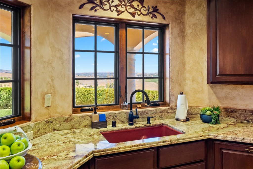 725 Spring Creek Way