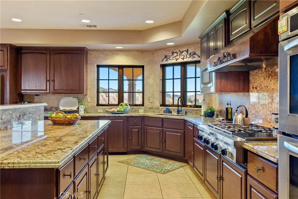 725 Spring Creek Way