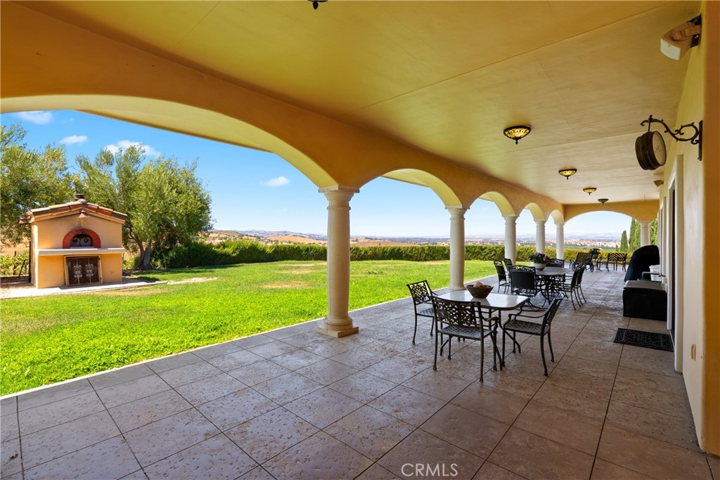 725 Spring Creek Way