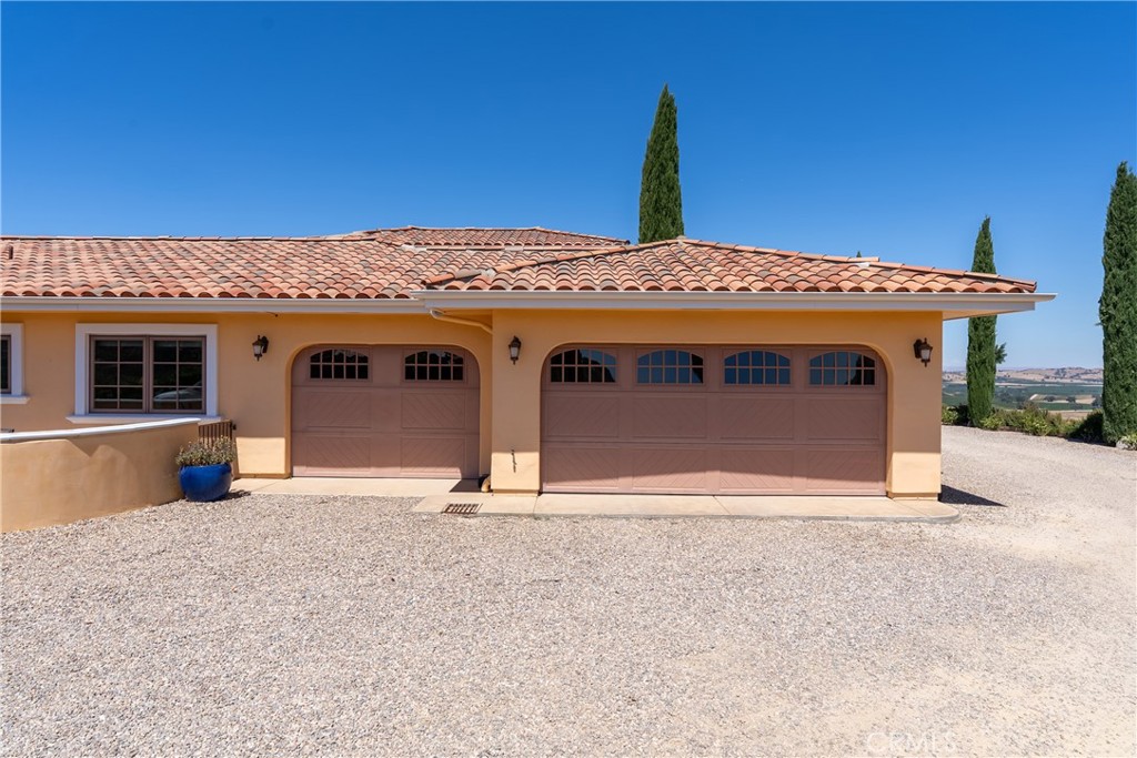 725 Spring Creek Way