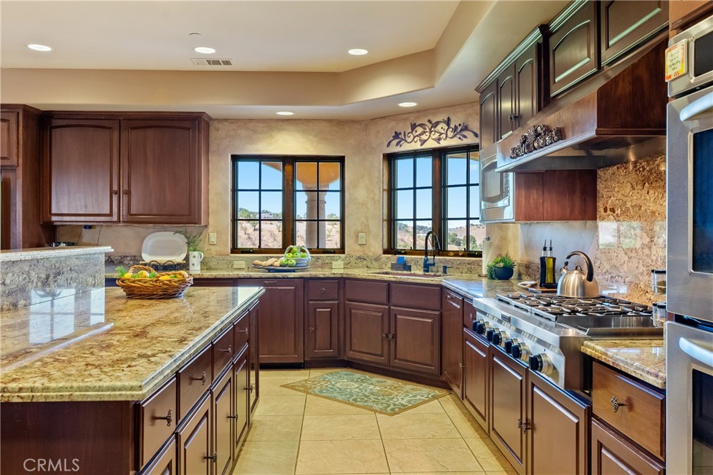 725 Spring Creek Way