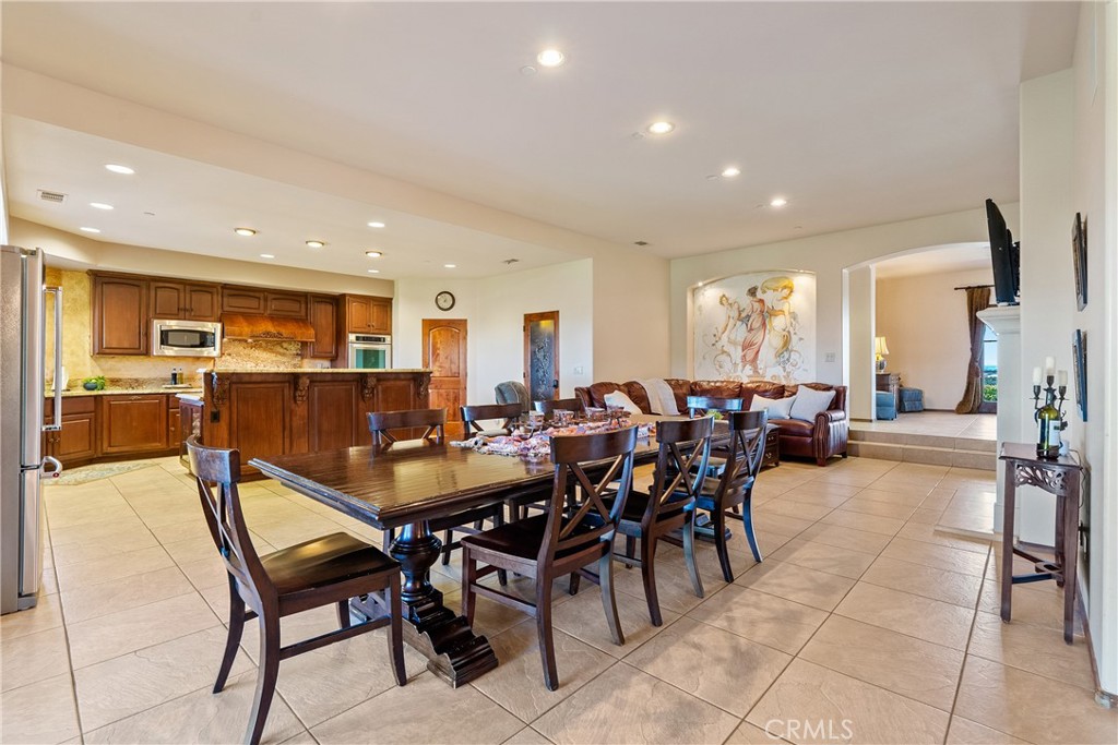 725 Spring Creek Way