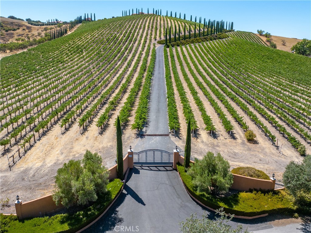 725 Spring Creek Way