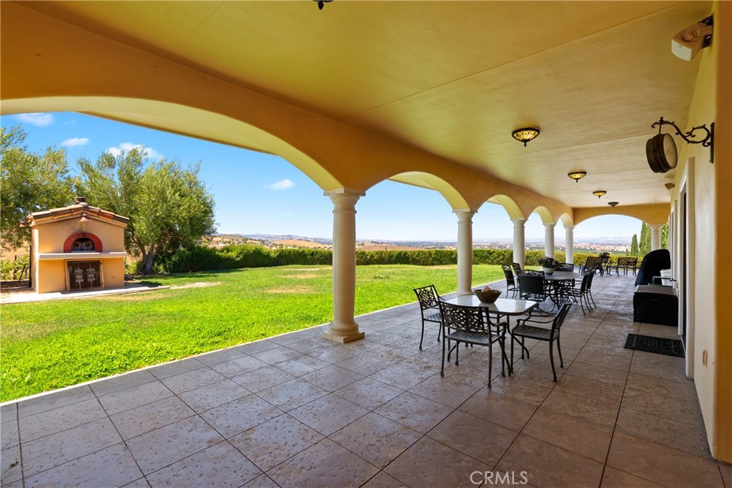 725 Spring Creek Way