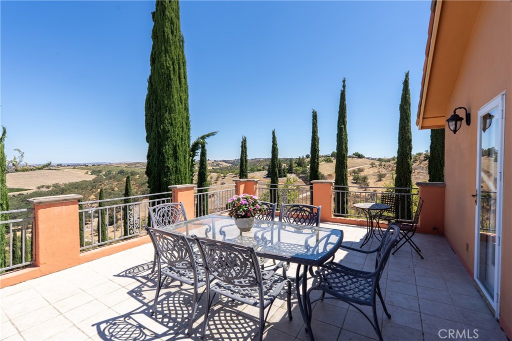 725 Spring Creek Way