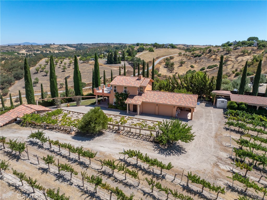 725 Spring Creek Way