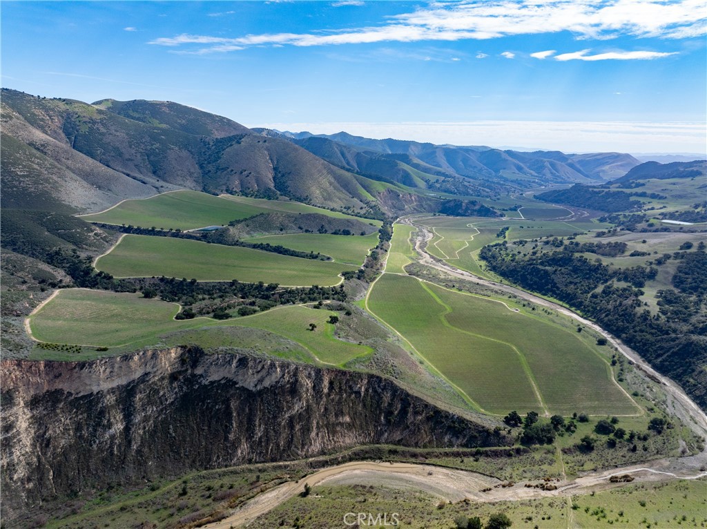 2200 White Rock Lane