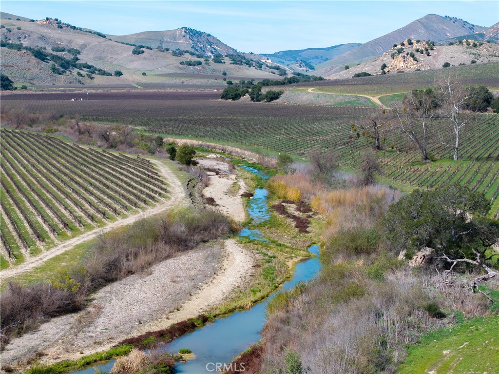 2200 White Rock Lane