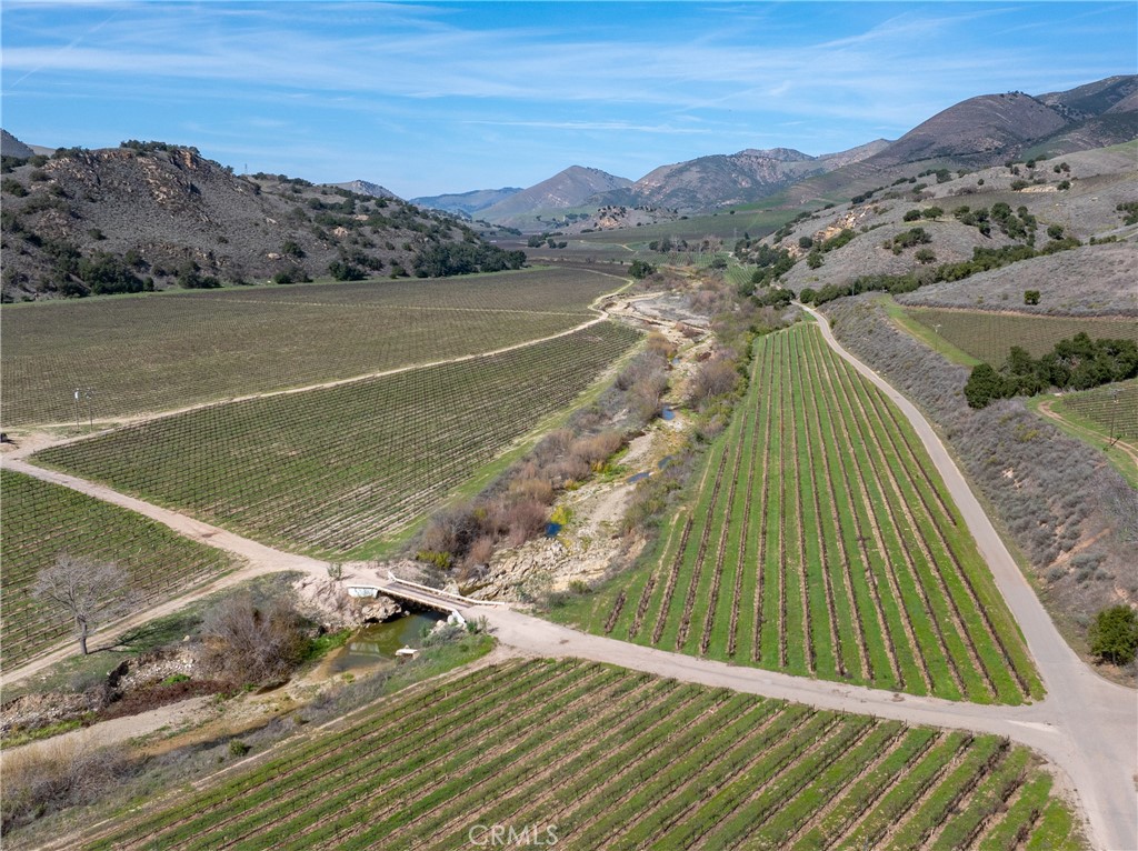 2200 White Rock Lane