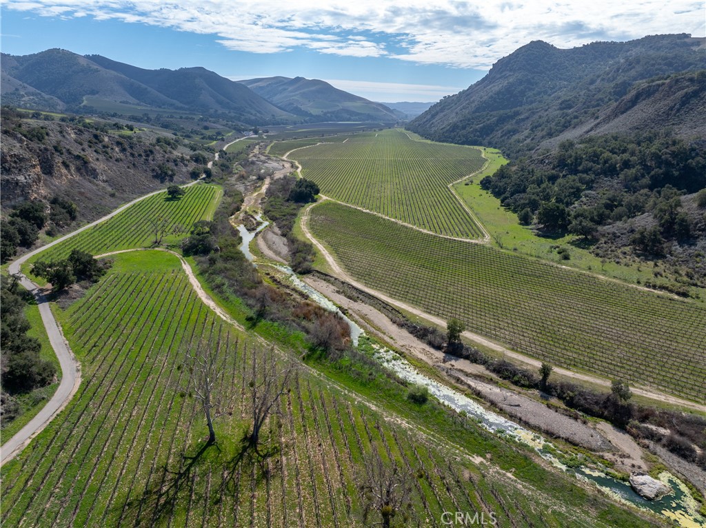 2200 White Rock Lane