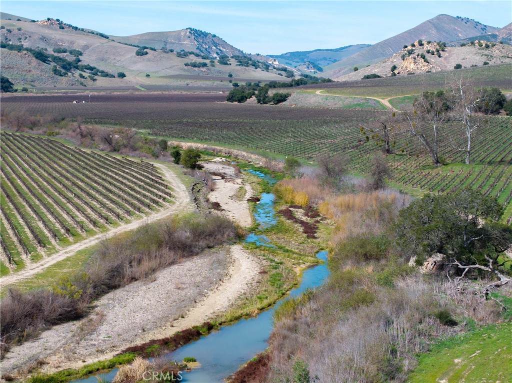 2200 White Rock Lane