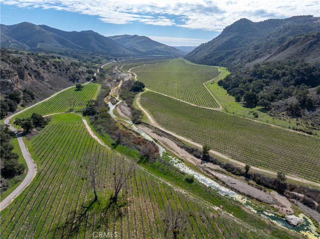 2200 White Rock Lane