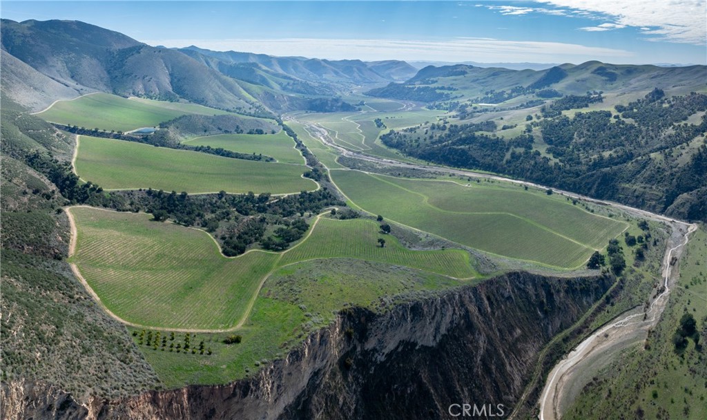 2200 White Rock Lane