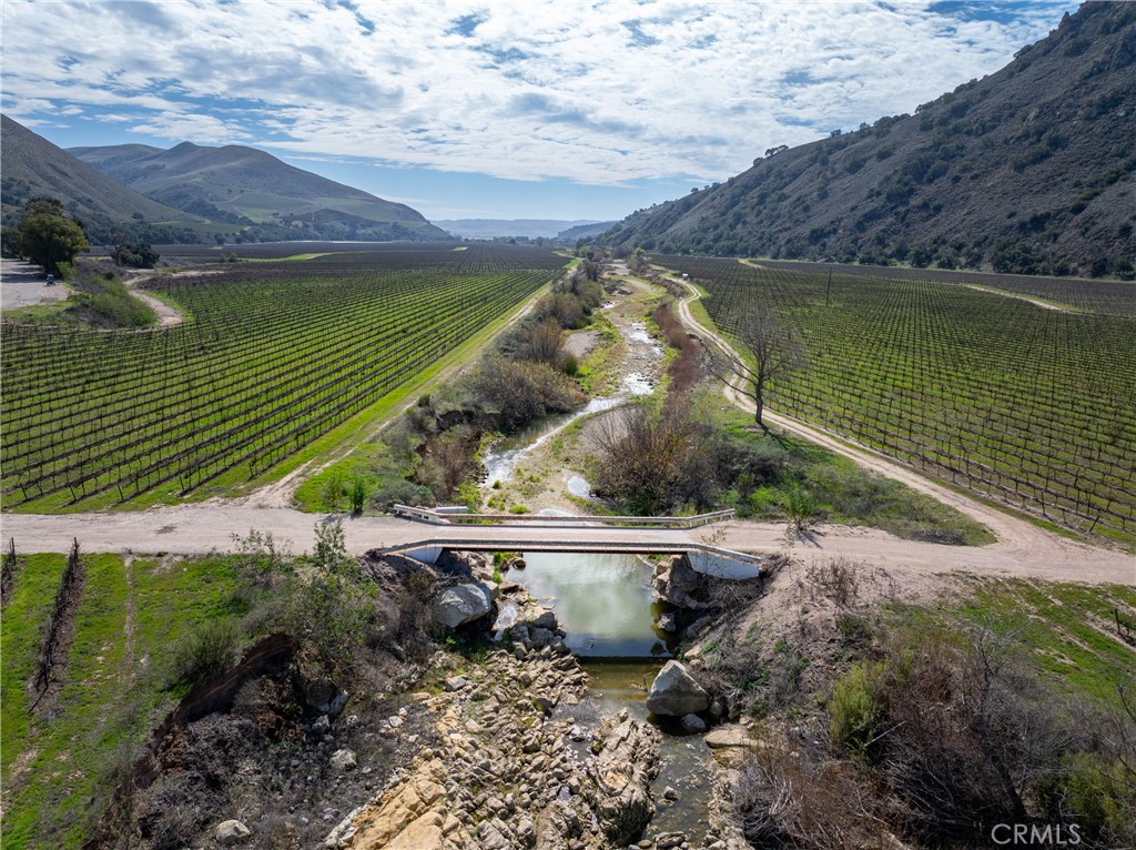 2200 White Rock Lane