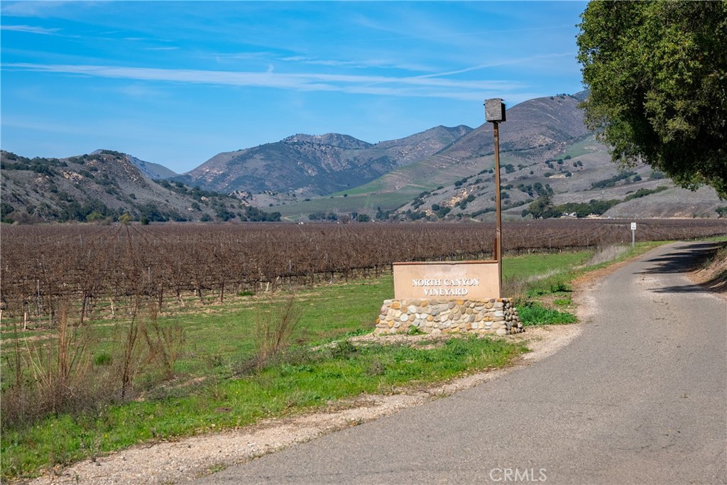 2200 White Rock Lane