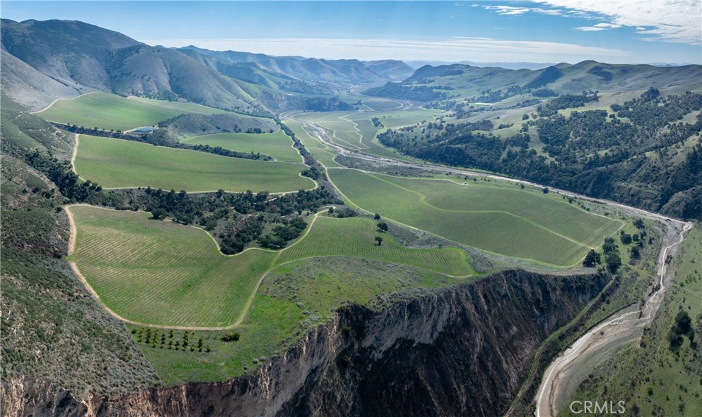 2200 White Rock Lane