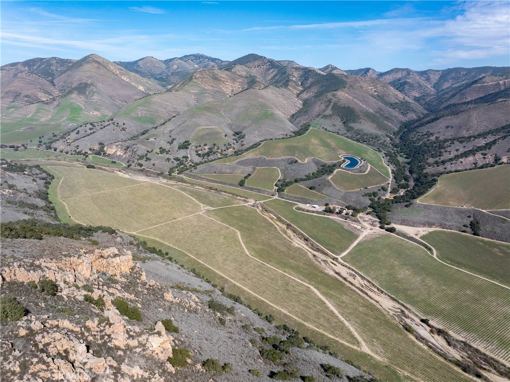 2200 White Rock Lane