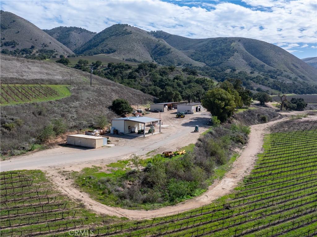 2200 White Rock Lane