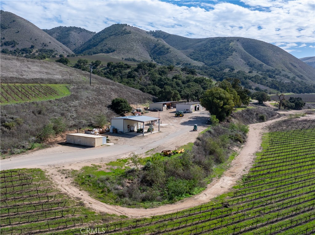 2200 White Rock Lane