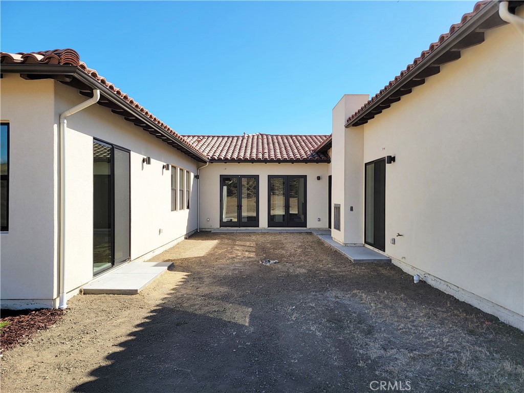 8716 San Rafael Road