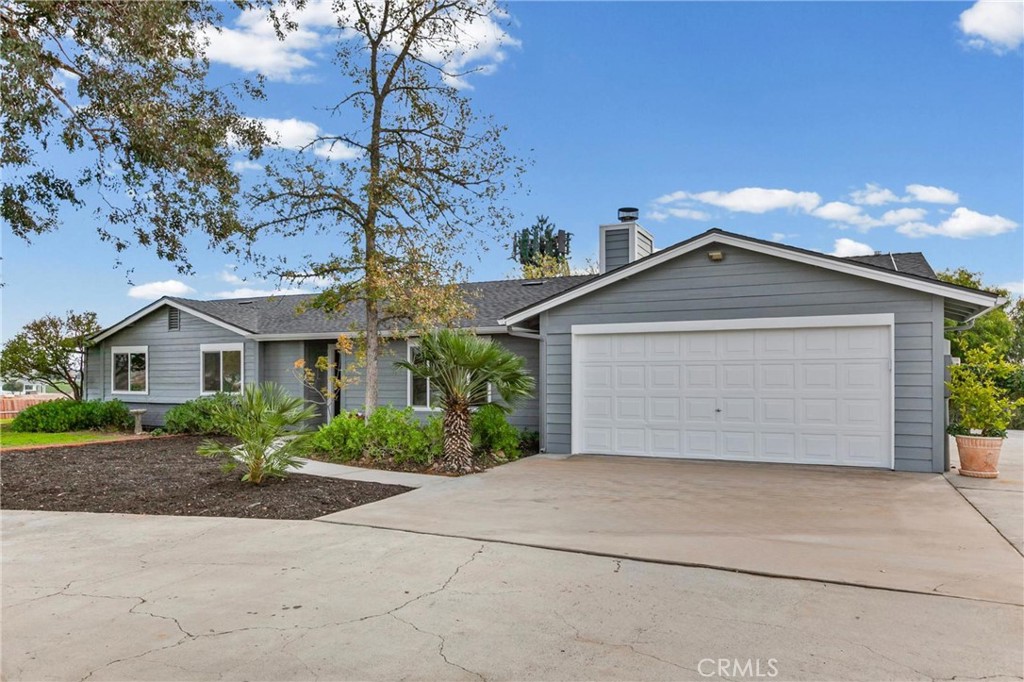 5658 Prancing Deer Place