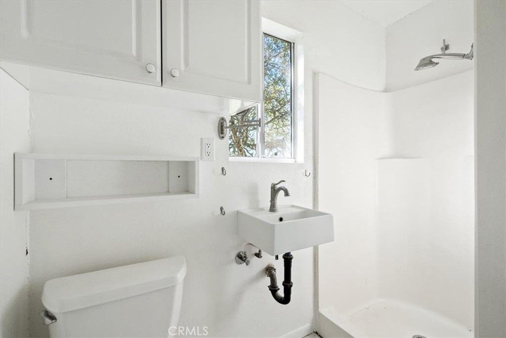 7975 Nacimiento Lake Drive