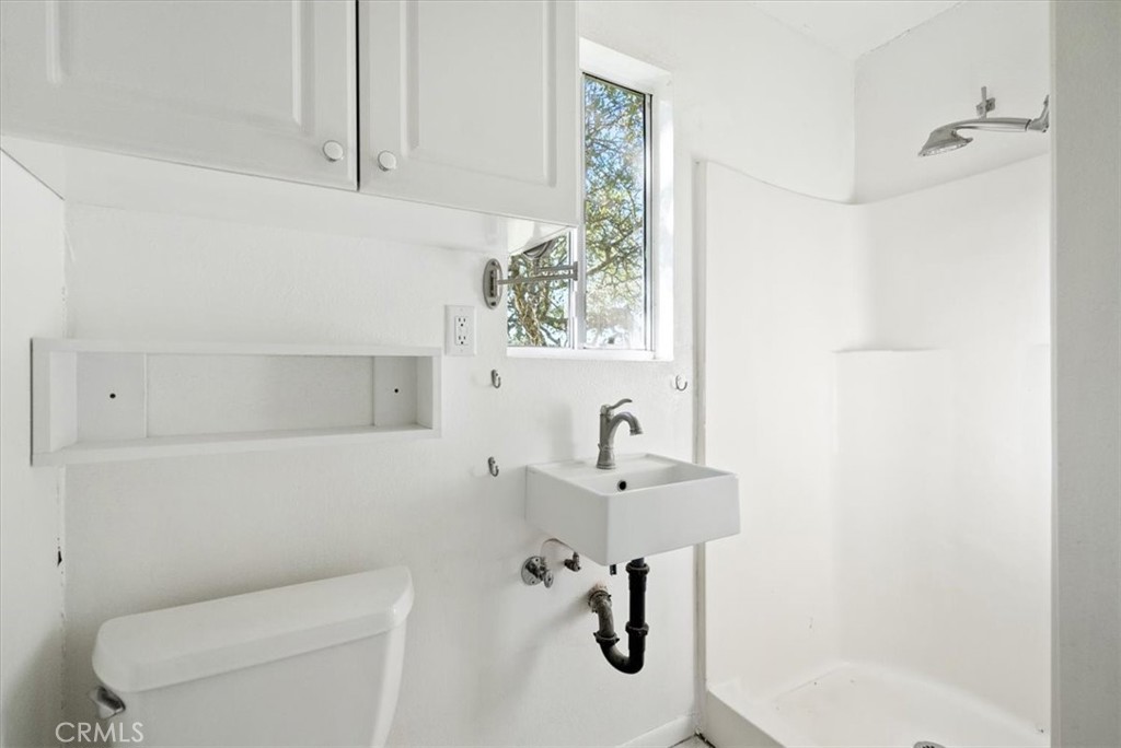 7975 Nacimiento Lake Drive