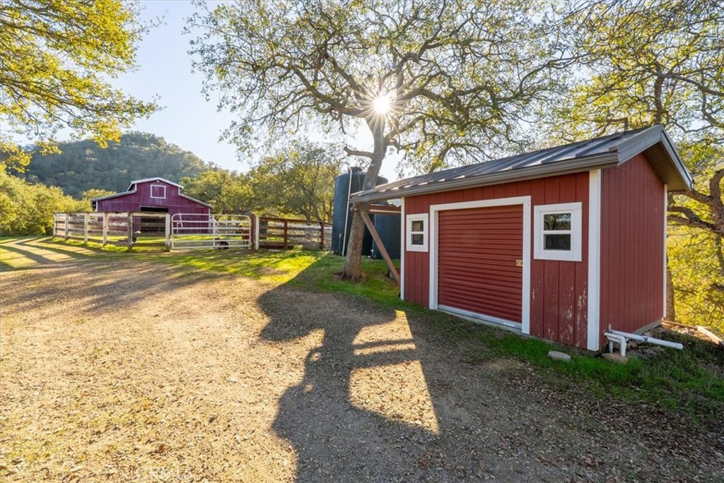 7975 Nacimiento Lake Drive