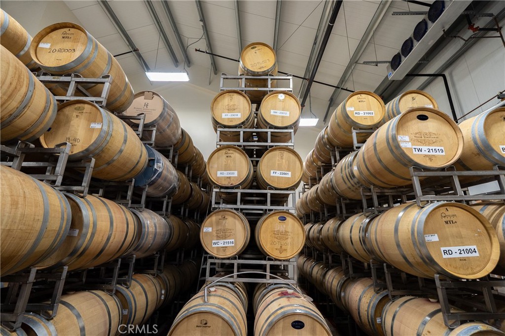 2143 Buena Vista Avenue