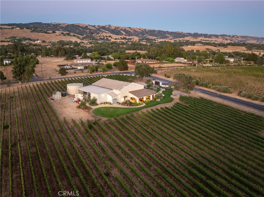 2143 Buena Vista Avenue