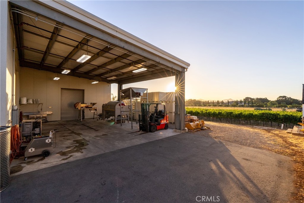 2143 Buena Vista Avenue