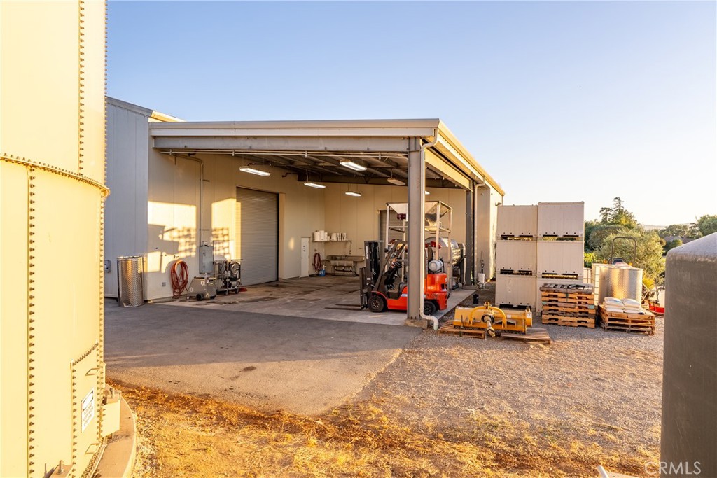 2143 Buena Vista Avenue