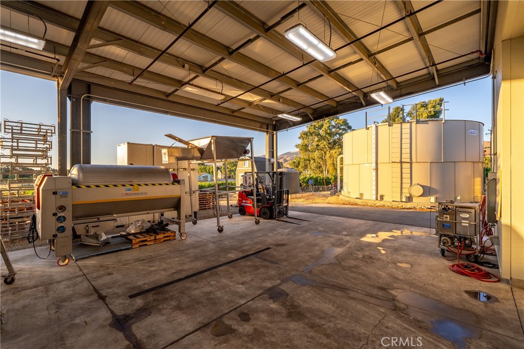 2143 Buena Vista Avenue