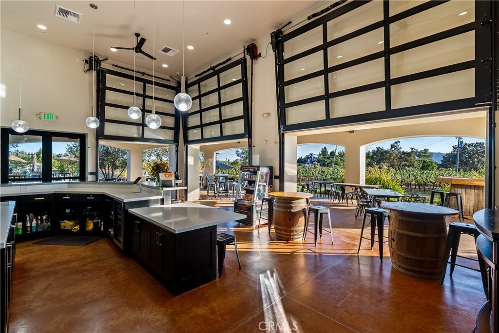 2143 Buena Vista Avenue