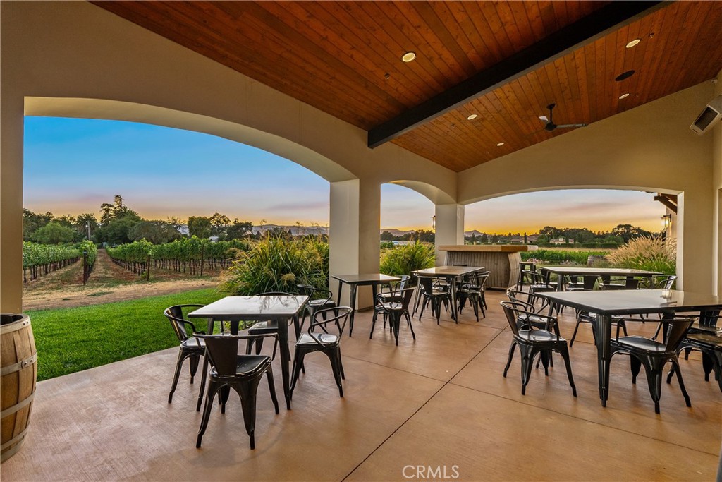 2143 Buena Vista Avenue