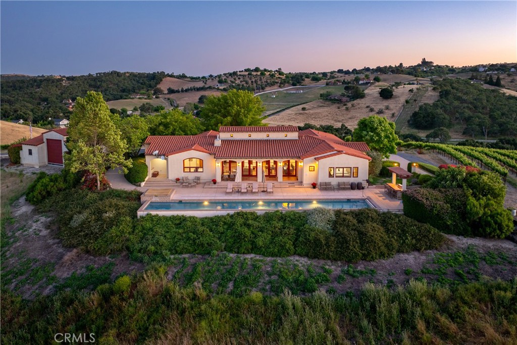 4550 Almond
