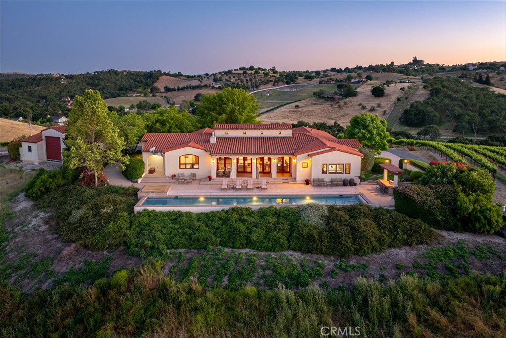 4550 Almond