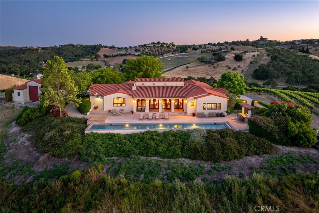 4550 Almond