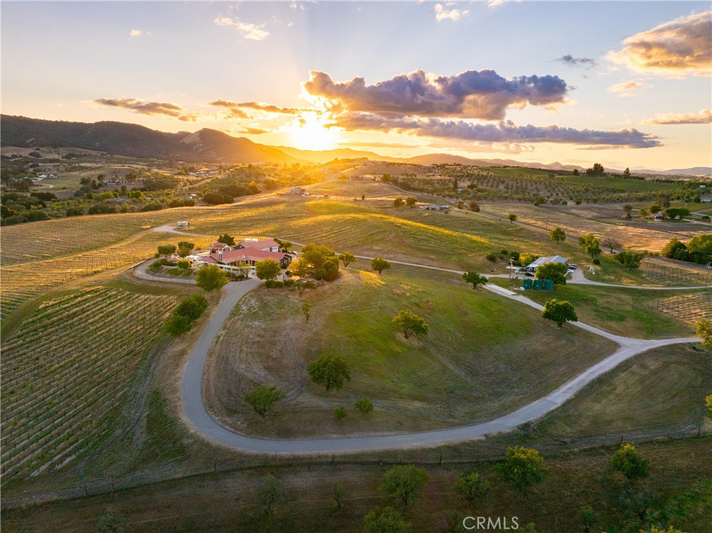 2325 Bella Tierra