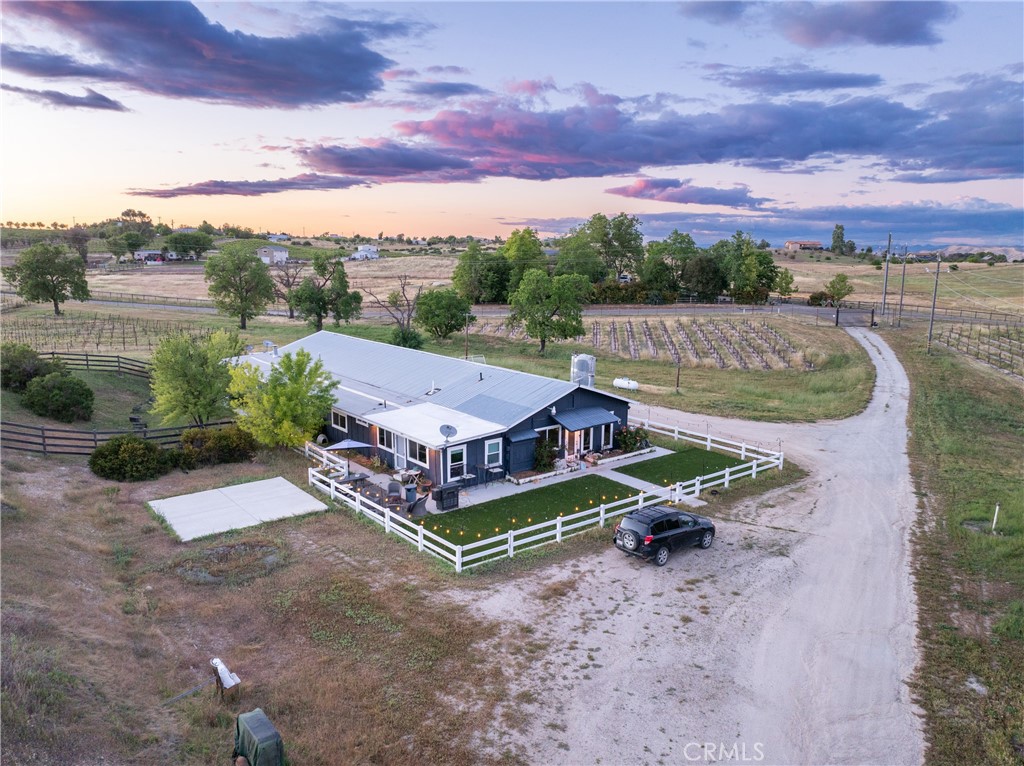 2325 Bella Tierra