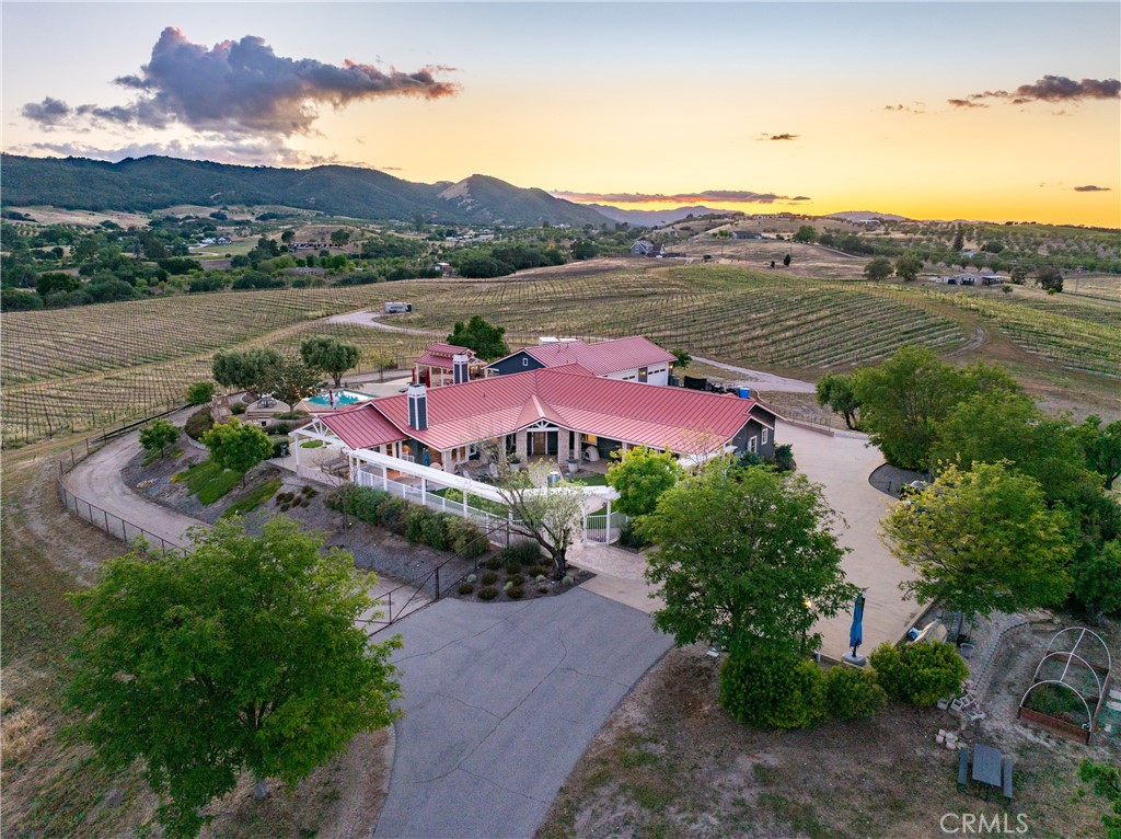 2325 Bella Tierra