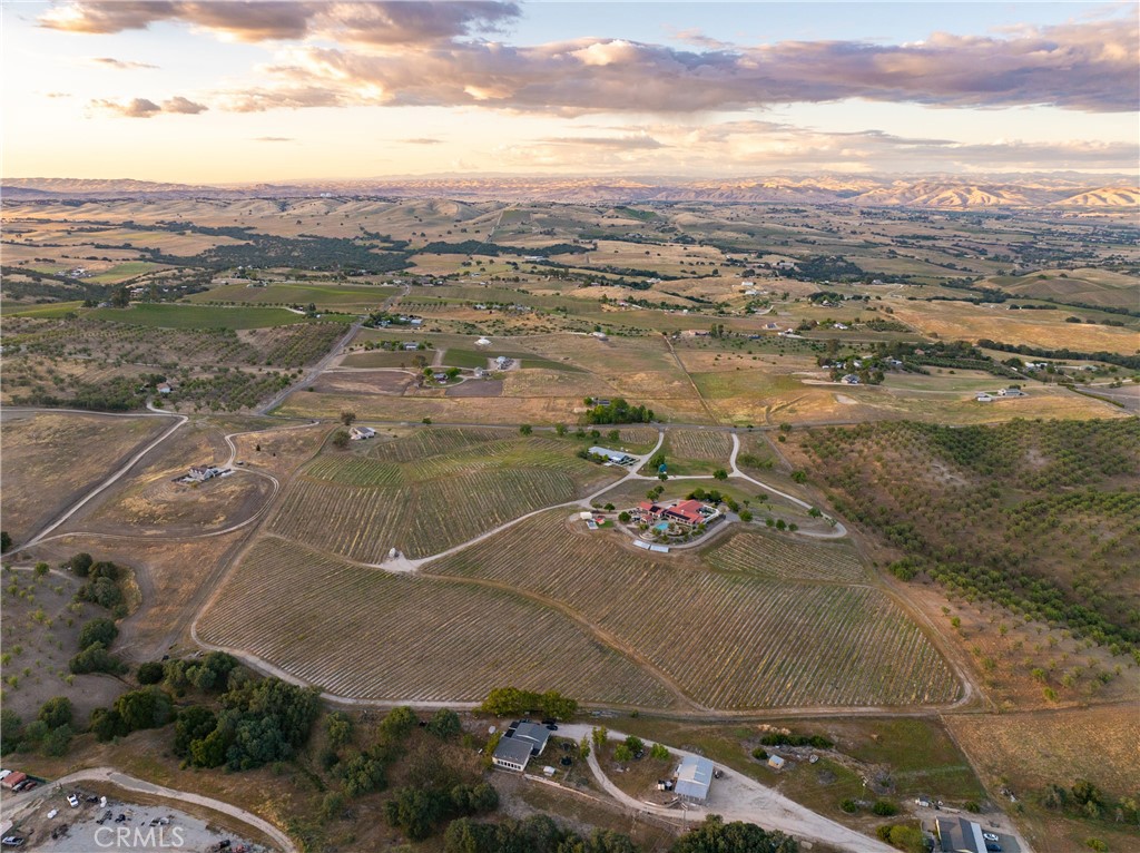 2325 Bella Tierra