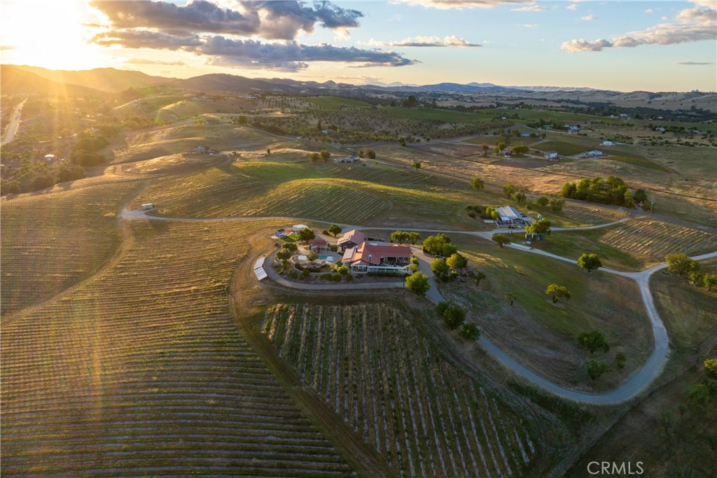 2325 Bella Tierra