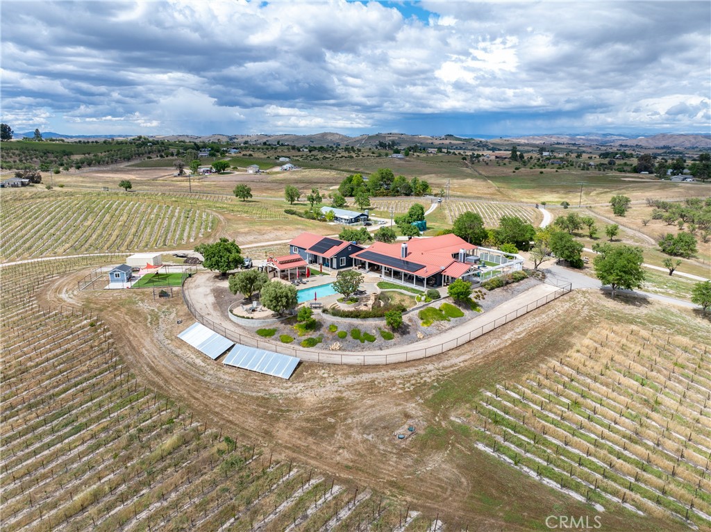 2325 Bella Tierra