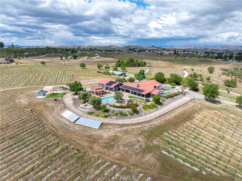 2325 Bella Tierra
