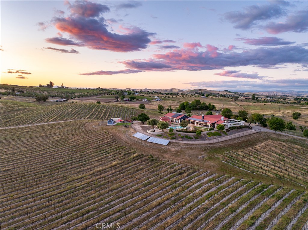 2325 Bella Tierra