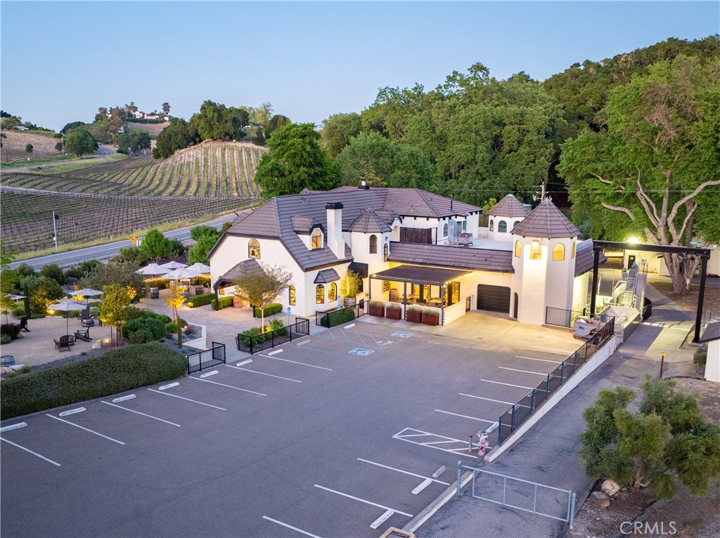 2720 Oak View