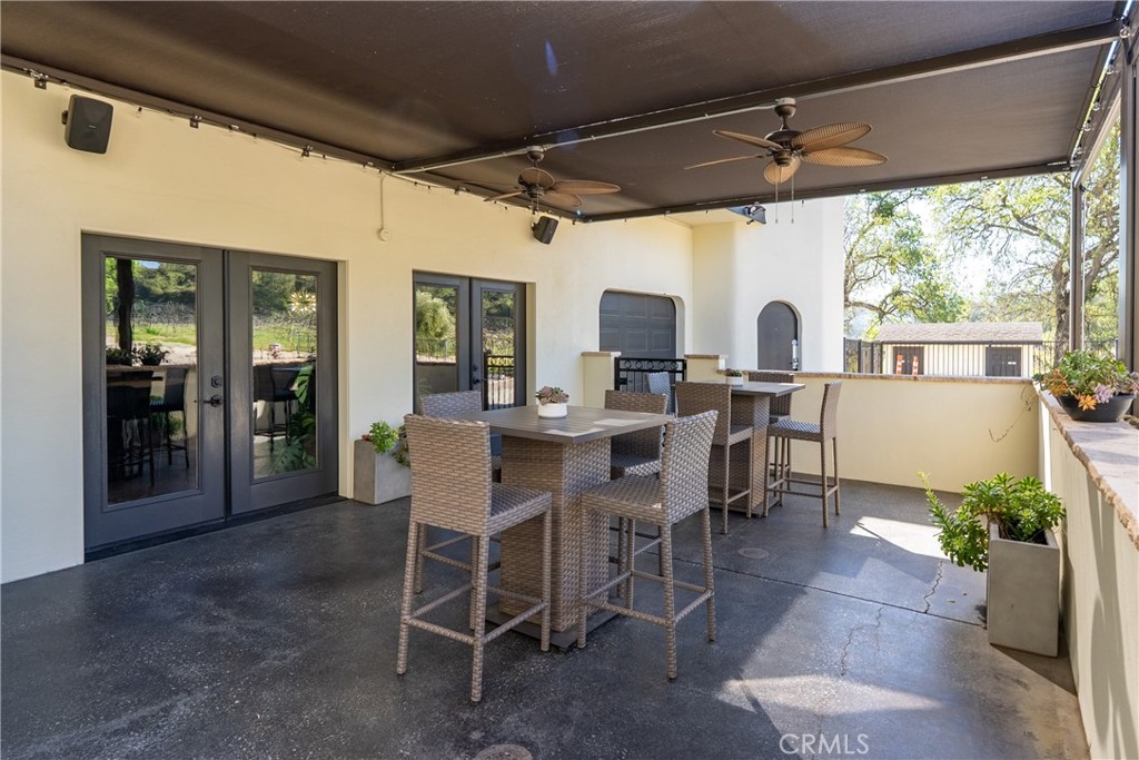 2720 Oak View