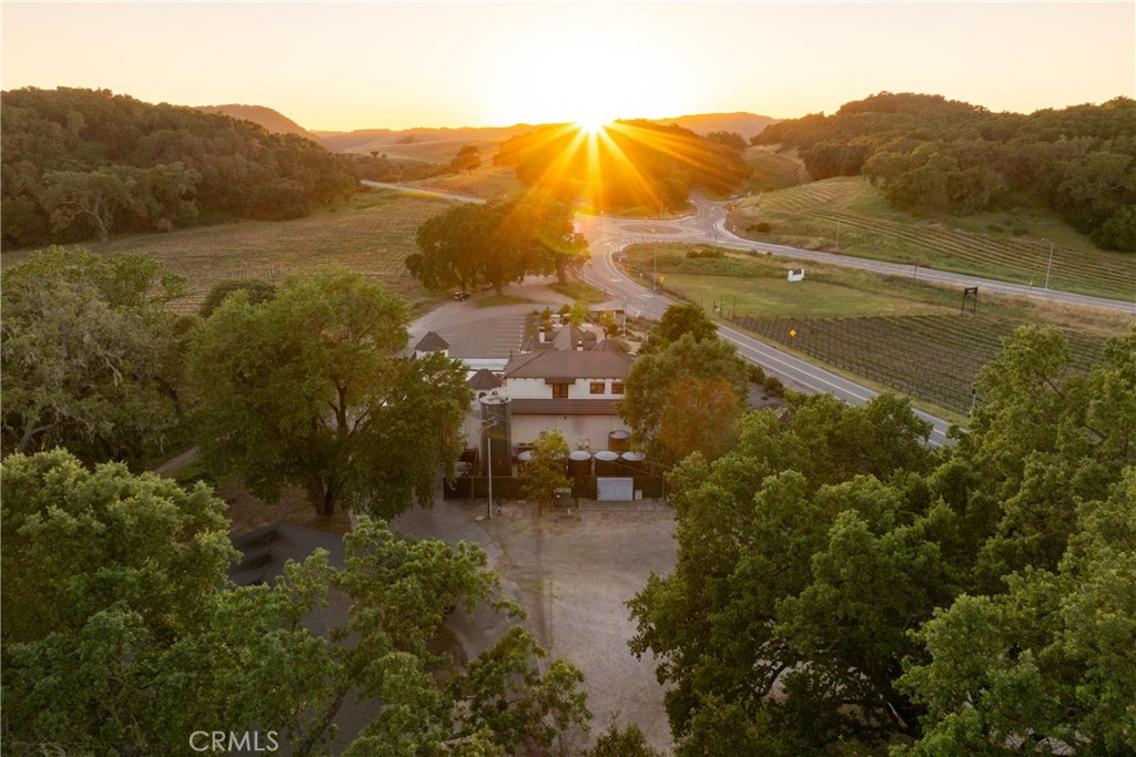 2720 Oak View